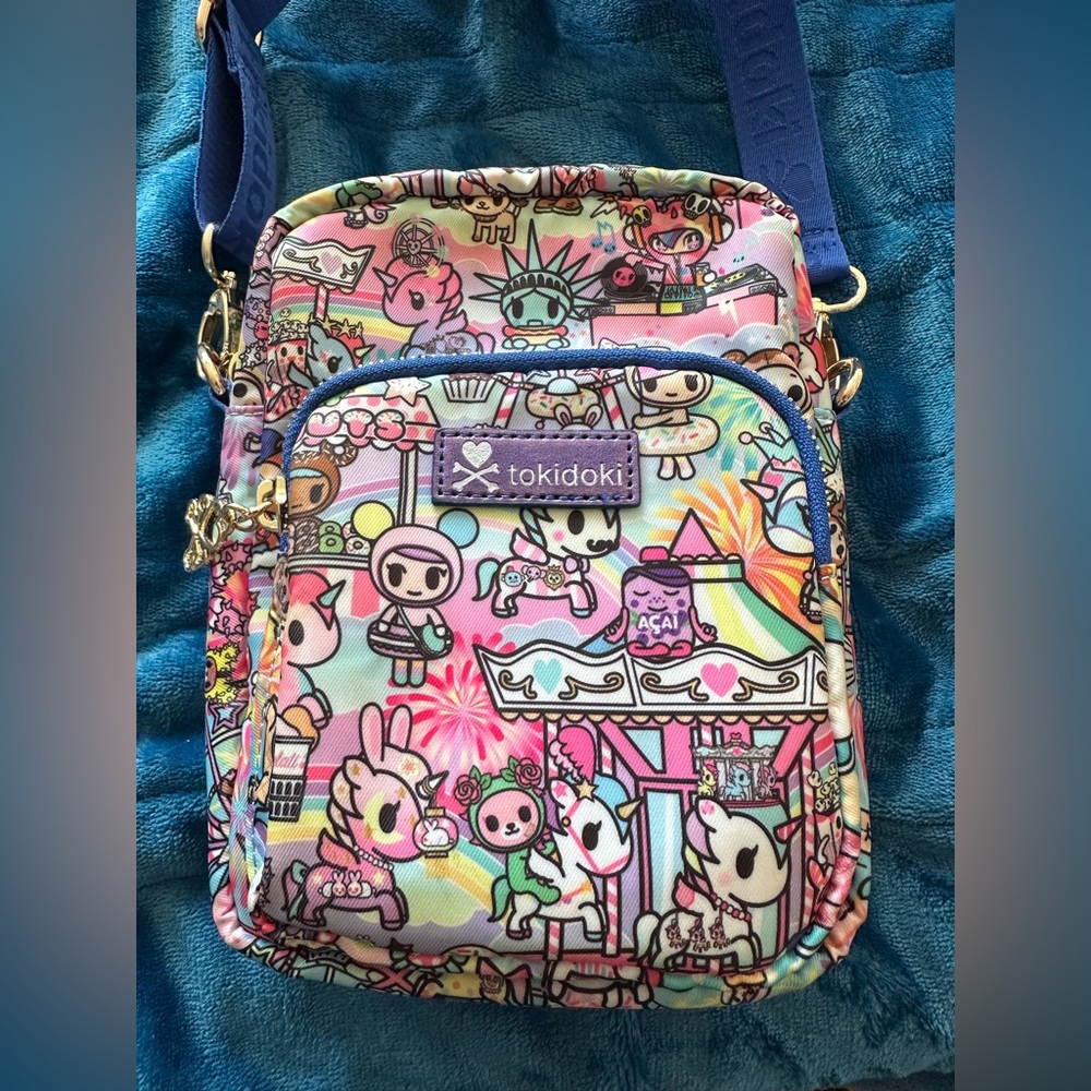 Cotton Candy wallets and crossbody bags 💼